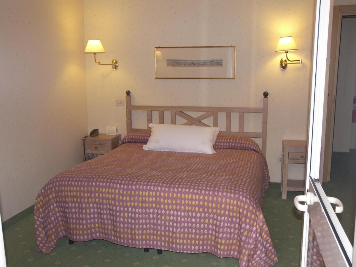 Hotel Des Reves Сант-Элия-Фьюмерапидо Экстерьер фото
