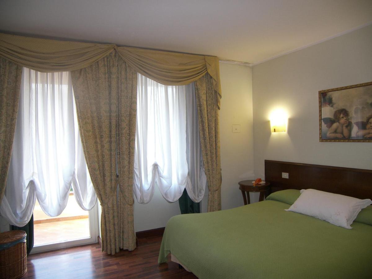 Hotel Des Reves Сант-Элия-Фьюмерапидо Экстерьер фото