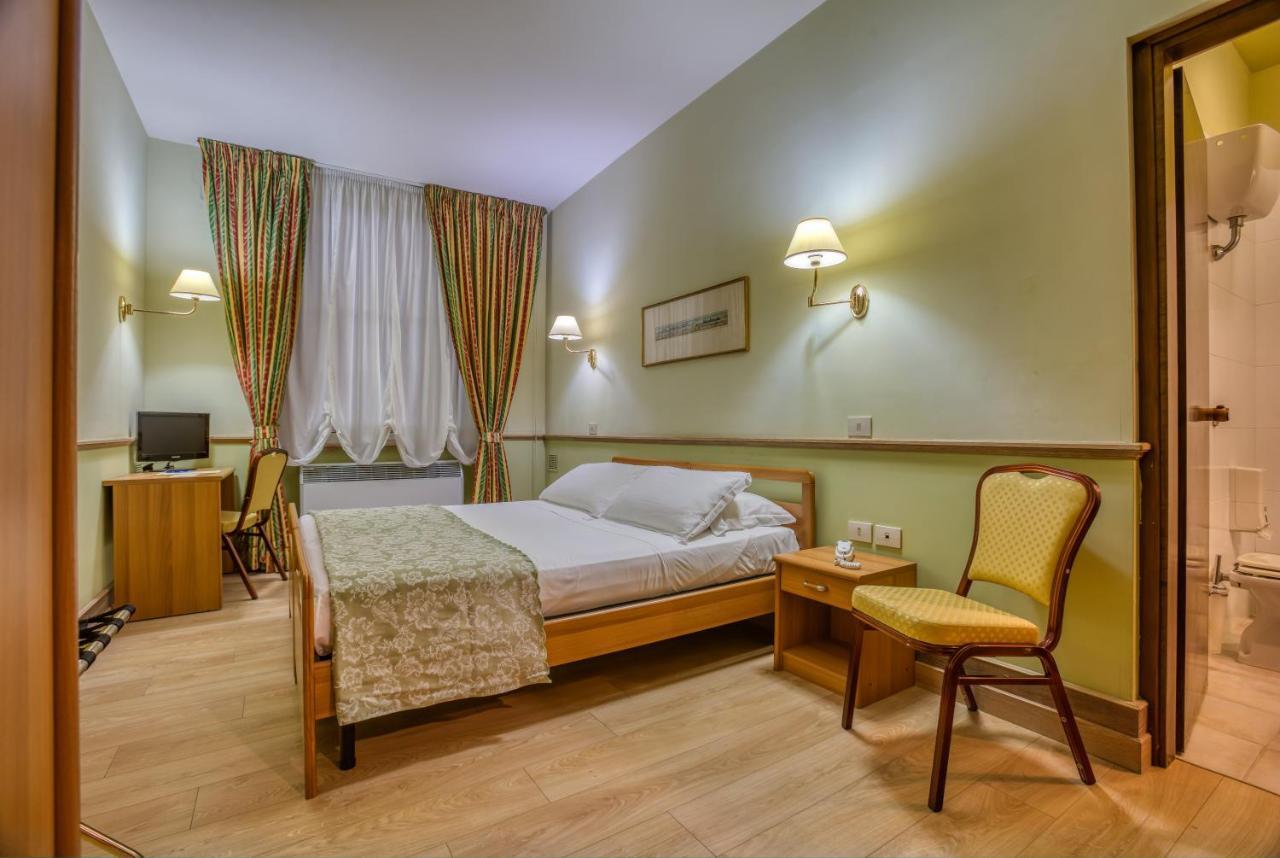 Hotel Des Reves Сант-Элия-Фьюмерапидо Экстерьер фото